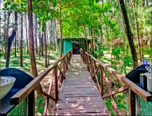 2-Day Devbag Hidden Coast Couple Getaway